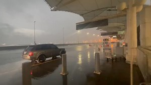 7K views · 85 reactions | Poor Colette Bordelon got caught in the rain at Denver International Airport in flip flops. If you're out and about tonight, be sure to have a rain jacket and some closed-toe shoes! #cowx Latest weather conditions: https://tinyurl.com/y96c9ebd | Denver7 | Facebook