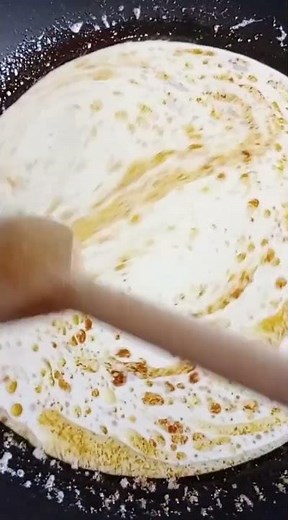 Paste cu sos alb cremos – gata în 10 minute, cu doar 4 ingrediente! 🍝