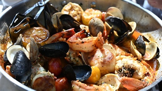 What restaurants are open Christmas Eve? Here's a central Ohio list