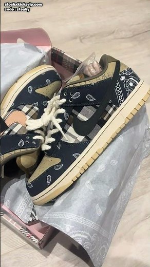 Travis Scott Dunks🔥 ‪@stockxkicksvip_com‬ #travisscott #dunks #drip #fashion #trending