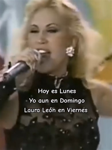 Feliz inicio de semana #lauraleon