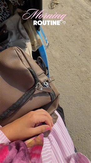 Morning routine 🐥#minivlog #youtubeshorts #subscribemychannel #vlog #trendingshorts