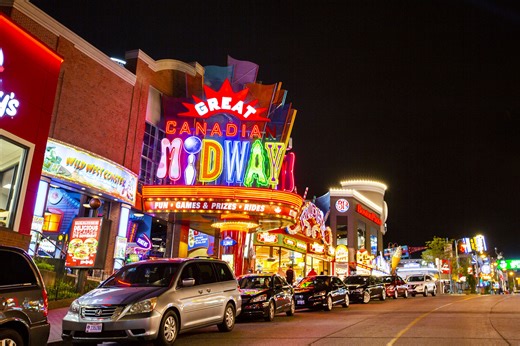 Summer Nights on Clifton Hill: Must-See Evening Attractions