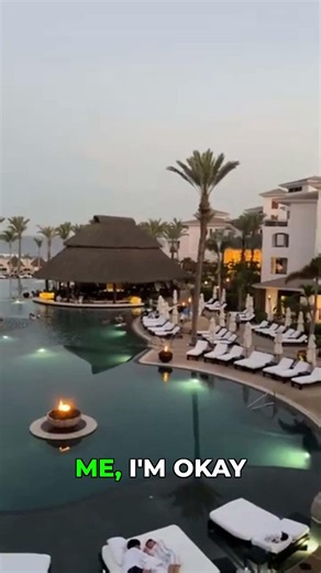 Ocean View vs. Pool View at Cabo Azul: Which Wins? 🤔