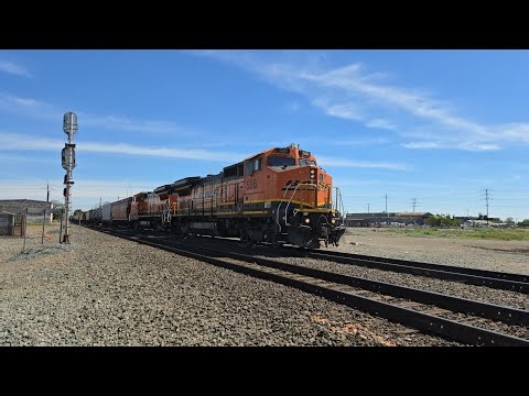 BNSF Port Job at Stockton Diamond Crossing with #526 and #559