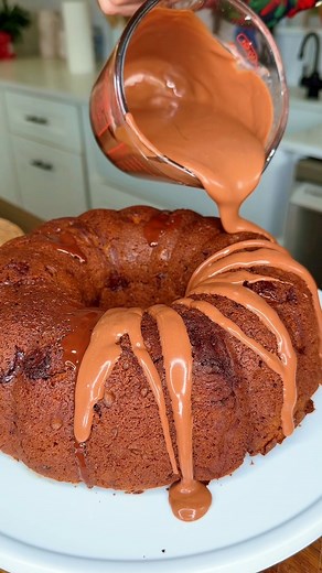 SO GOOD https://melissajorealrecipes.com/moist-chocolate-chip-bundt-cake-with-cake-mix/ #easychocolatecake #thanksgivingdessert | Melissajorealrecipes