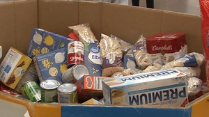 'I love giving': Dublin helps 13WMAZ and Middle Georgia Community Food Bank 'Stuff the Truck'