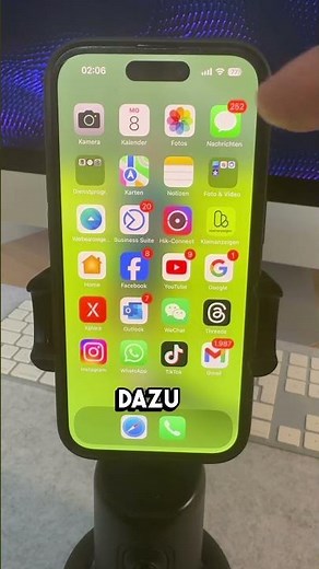 Create cool live wallpapers on your iPhone - Easy tutorial #background #iPhoneTip