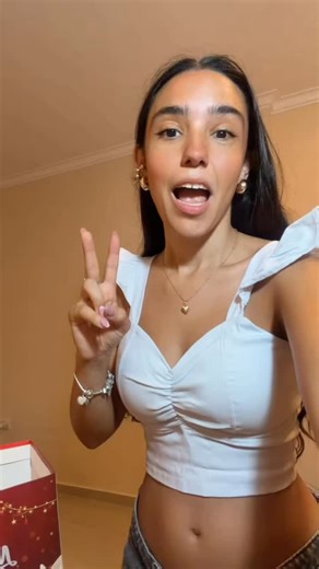 Maria Sol Carmona Alvarez on Instagram: "✨ Unboxing calendario de adviento @niknak.tienda ✨ Parte 2 🎄🛍️ Hoy abrimos el calendario de adviento de Nik Nak y trae 10 regalitos hermosos 😍🎁 Tiene 35% OFF hasta agotar stock, y posta que comprando todo por separado te sale muchísimo más caro, así que reeeee conviene comprarlo así 🙌🏼💸 Además es perfecto para regalar porque ya viene todo envuelto y podés hacer 10 regalitos sorpresa a quien vos quieras 🎁💖 Y ojo: algunos productos los tenemos en e