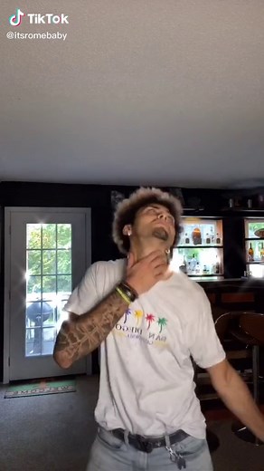 This is the most light skin dance I’ve ever done... I’m not mad about it tho🤣🤷🏾‍♂️ #foryou #fyp