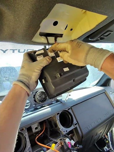 How to remove overhead console/dome light from 2011 2012 2013 2014 2015 2016 Ford F250 F350