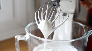 Merengues: tipos, elaboración y usos - Recetas caseras con fotos paso a paso de Miriam García