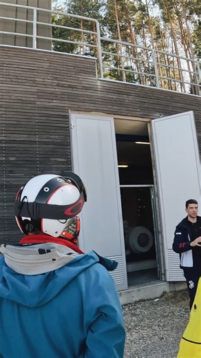 TECH TOUR - KRONPLATZ BEHIND THE SCENES🎬 Visitare un'importante stazione di pompaggio💧, conoscere le più moderne tecnologie delle funivie🚡 e scoprire da vicino i gatti delle nevi🏎️ - siete interessati?🤩 Allora iscrivetevi! 📍 Plan de Corones 📆 3 aprile 2025 . . Ein wichtiges Pumpwerk besichtigen💧, alles über die neueste Seilbahntechnik erfahren🚡 und den Schnee hautnah erleben groomers🏎️ - Interesse?🤩 Dann melde dich an! 📍 Kronplatz 📆 3. April 2025 . . Visiting an important pumping st
