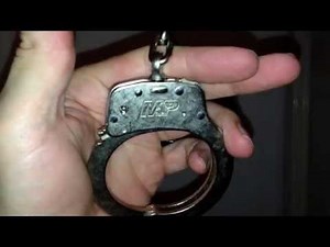 Handschellen/Handfesseln Vorstellung und Arretierung/handcuffs