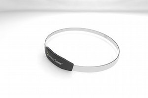 Necklace and smartphone app developed at UCLA can help people track food intake