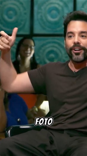 74K views · 1.4K reactions | Meu povo, hoje tem #QueHistóriaÉEssaPorchat na Globo, 23h45! Tem dedo triangular do Pedro Carvalho e mais um monte de história boa pra vcs! Bora? | Fábio Porchat | Facebook