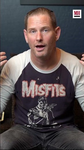 Slipknot's Corey Taylor ~geeky~ purchases #menshealth