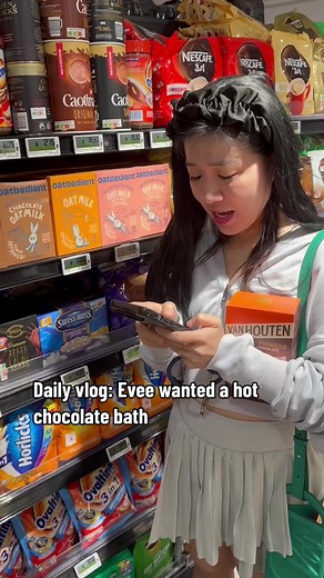 Hot Chocolate Bath: A Fun Family Experience