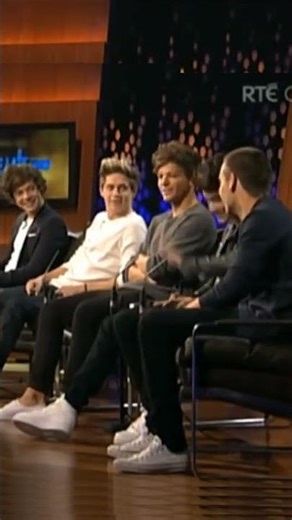 One Direction: Sassy Louis 😂​ Subscribe for daily 1D videos! #onedirection #louistomlinson #1d