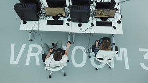 Testing video games - Free Stock Video