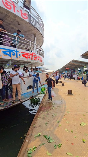 Passengers rushed at the last minute to catch the launch! 😱 #launch #automobile #cargoconnect #tr...