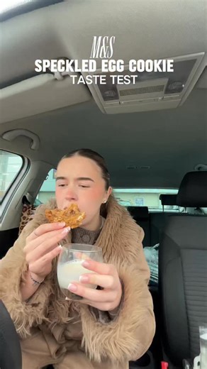 Emma Jenkins | Travel & Lifestyle on Instagram: "Trying the new M&S speckled egg cookies 🍪🐣🥚 @marksandspencerfood @marksandspencer #marksandspencer #mands #tastetest #minieggs #cookies"