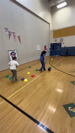 Dribble obstacle course and tag #basketball