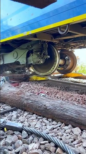 How a Derailed Train is Put Back on Track ?