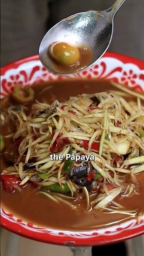 How to make papaya salad perfectly every time 🌶️ 🦀