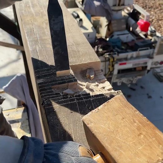 Why carpenters won't use cheap chisels after seeing this #tools #comparison #woodwork