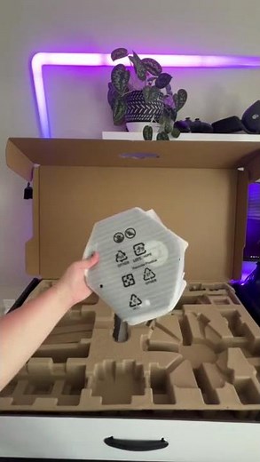 Think two monitors in one is too good to be true? Think again 👀