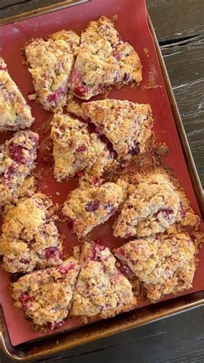 Easy Berry Scones in 20 Minutes 🍓 #shorts #easyrecipes #bakingideas