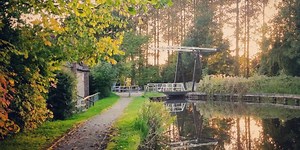 Virtual walk at Caughall, Chester