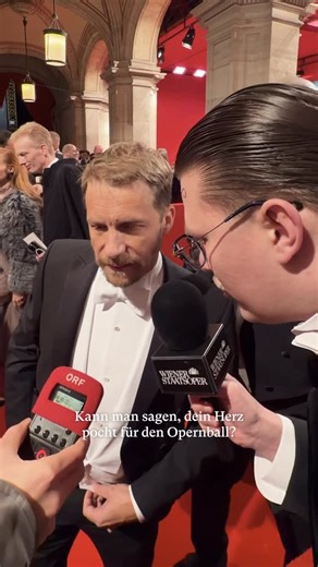 Wiener Opernball on Instagram: "The red carpet as an event of the Opera Ball. We were there for you and asked the questions of all questions 🎤✨ ———- Der Red Carpet als Ereignis des Opernballs. Wir waren für euch dabei und haben die Fragen der Fragen gestellt 🎤✨"