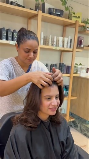 Misbah addy || layered Bob hair cut || trending cut