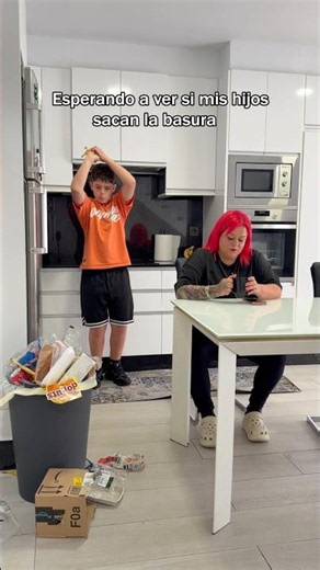Esperando a ver si mis hijos sacan la basura 🤣 #shorts #shortsfeed #shortsvideo #funny