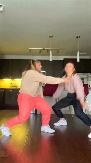 #challenge #health #gymmotivation #explore #funny #workout #usa #trick #fitness #woman #tips #love #gym #prank #strong | Francesca JDR | Facebook