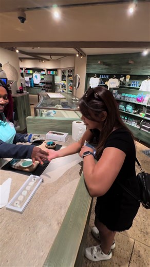 Discover Beautiful Pearls at SeaWorld Yas Island, Abu Dhabi