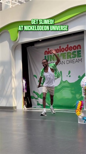 Would you let them slime you? 👀💚 #americandream #visitamericandream #familyfun #njfun