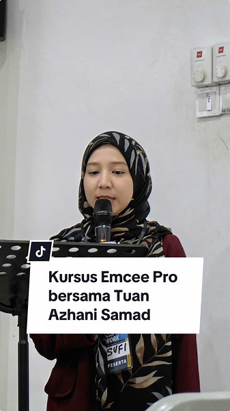 Menghadiri Kursus Emcee Pro bersama Tuan Azhani Samad. InshaAllah terus belajar dalam menguasai teknik pengacaraan. 💪🏼 #emcee #pengacara #event