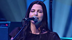 EVANESCENCE Singer AMY LEE: 'Push The Button' Song Streaming