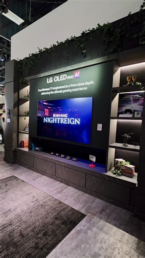 WOW😮 LG OLED EVO W6: 144Hz WIRELESS TV & TRIPLE 4K MONITOR RACING SETUP AT CES 2026! Thank you @lg_ultragear and @simcraft for inviting us to your booth! We had a great time checking out these new products! /AD __ #Gaming #PS4 #PlayStation #PC #PCGaming #PlayStation4 #PS5 #GamingCommunity #PCGamer #InstaGaming #Setup #GamingSetup #GamingLife #GamingPC #GamingMemes #PlayStation5 #PCMasterRace #DeskSetup #GamingClips #PCSetup #GamingPosts #GamingPhotography #GamingRoom #PCBuild #VideoGaming #Batt