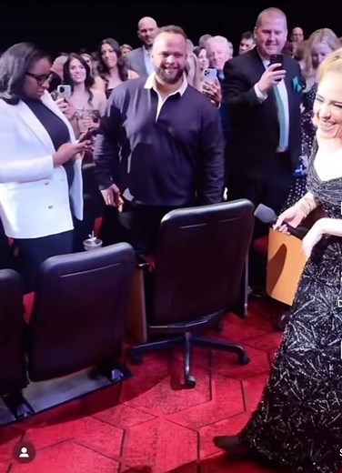 Everybody loves the things you do… #adele #theoneandonlyadele #fypシ #viral #queenadele #adelevegas #weekendswithadele #live #realmusic #adelelive #foryou