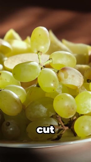 Can Ducks Eat Grapes?