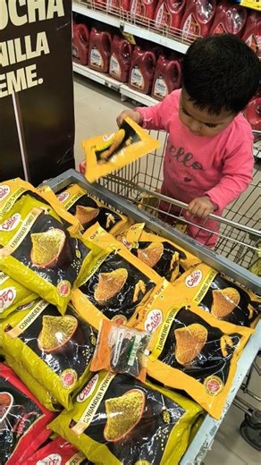 # little girl shopping # Jai baba ki 🙏