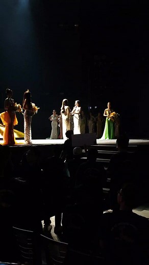 Khoảnh khắc đăng quang xịt keo của MGVN24 dưới view của khán giả 😶 #mgvn2024 #missgrandvietnam #missgrandinternational #missgrandinternational2024 #volequeanh #lephanhanhnguyen #xuhuong #fypシ