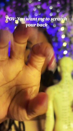 Relaxing ASMR Back Scratching with Acupuncture Doll