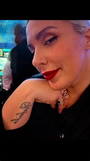 Βίντεο χρήστη Χρυσα Σεφερλη (@xrisaugi_hairstylist) με μουσική Devil's Touch - starletste_official