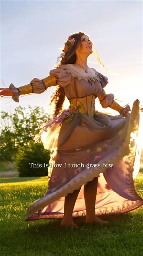 Raine Emery 🌙 | Dress pattern is Simplicity S3094 🌸 The full length tutorial for this dress pattern is on my YT channel 🥰 The pattern can be found on... | Instagram