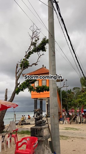 Raining season are starting,stay safe everyone,don’t get wet !! Timmys BAR @sorotan #fyp #jangkuanluas #viralreelsシ #reelsvideoシ #fbreelsfypシ゚viralシ | Tim Jimbo